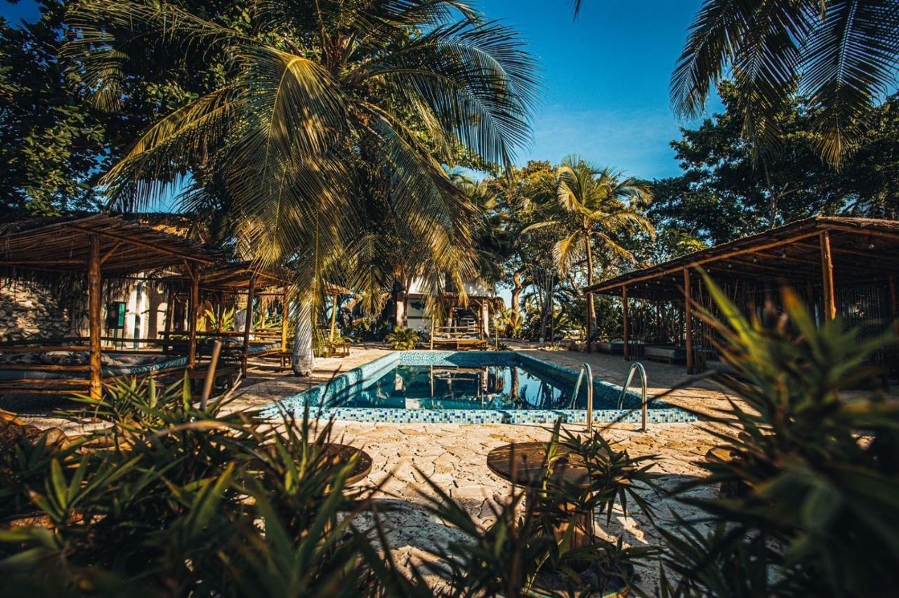 Namaste Beach Club & Hotel Playa de Punta Arena Esterno foto