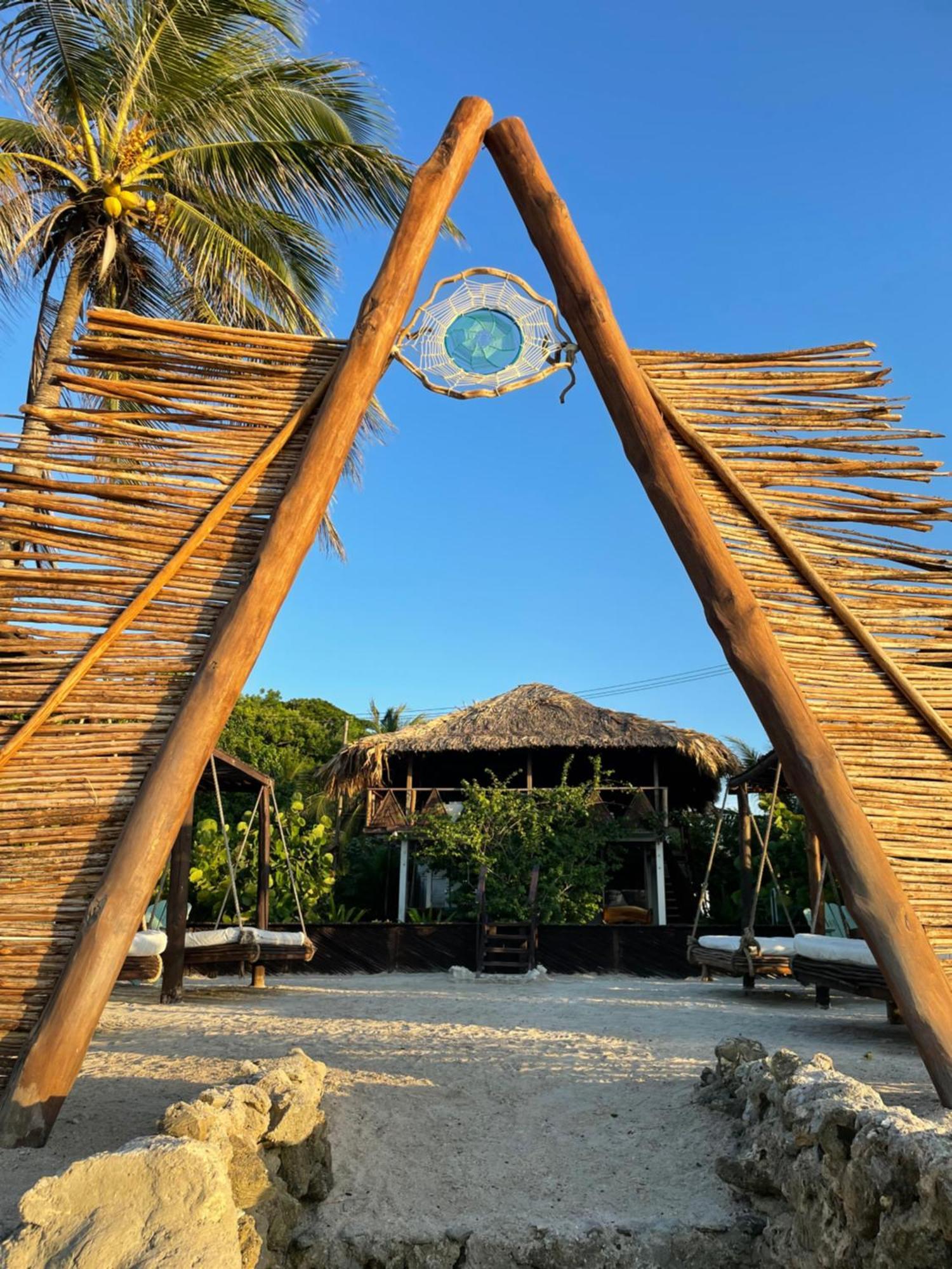 Namaste Beach Club & Hotel Playa de Punta Arena Esterno foto