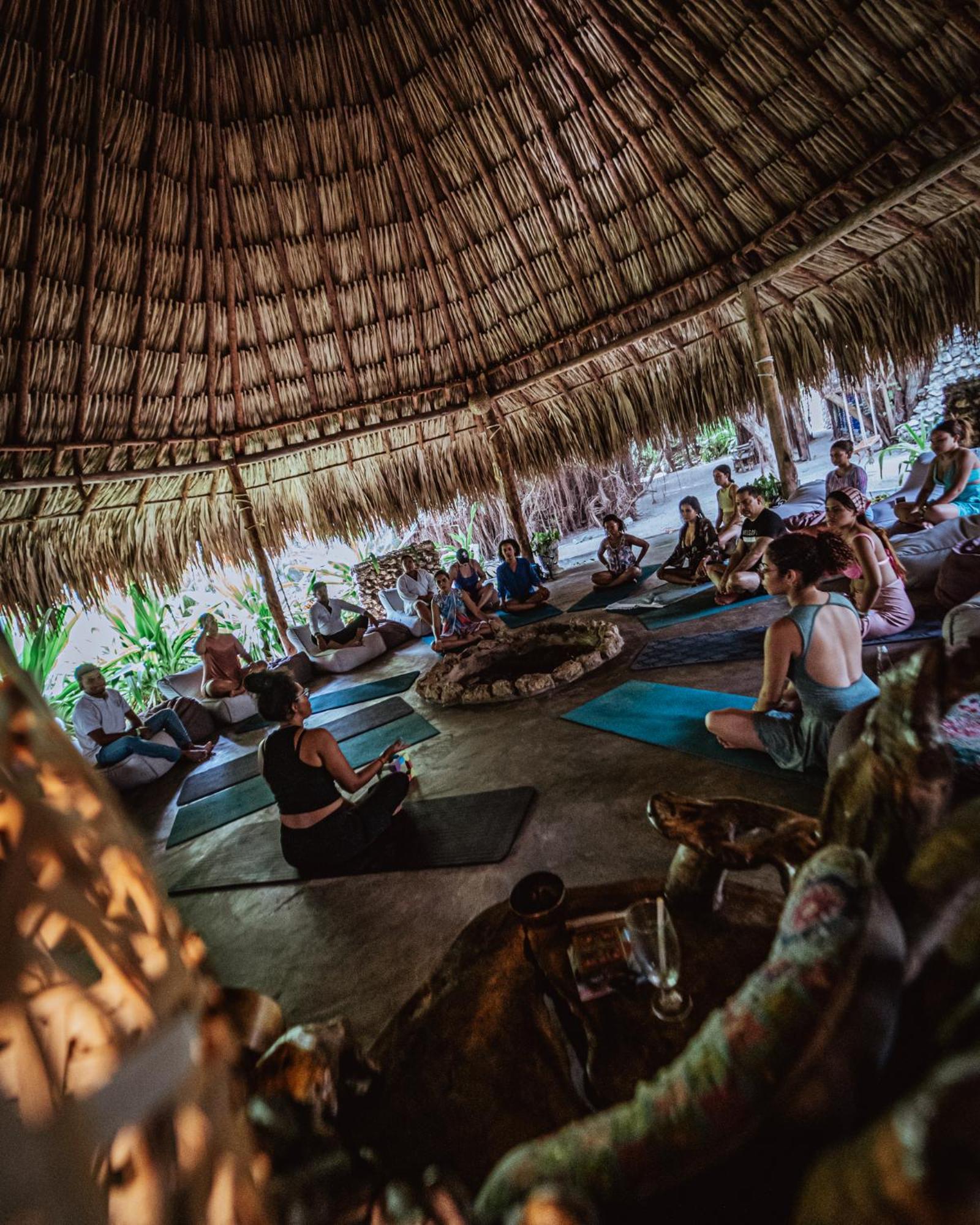 Namaste Beach Club & Hotel Playa de Punta Arena Esterno foto