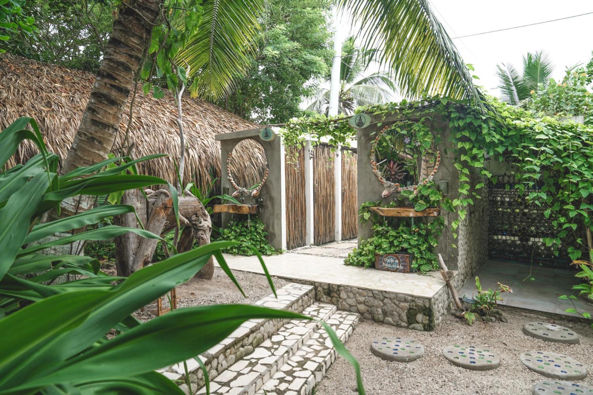 Namaste Beach Club & Hotel Playa de Punta Arena Esterno foto
