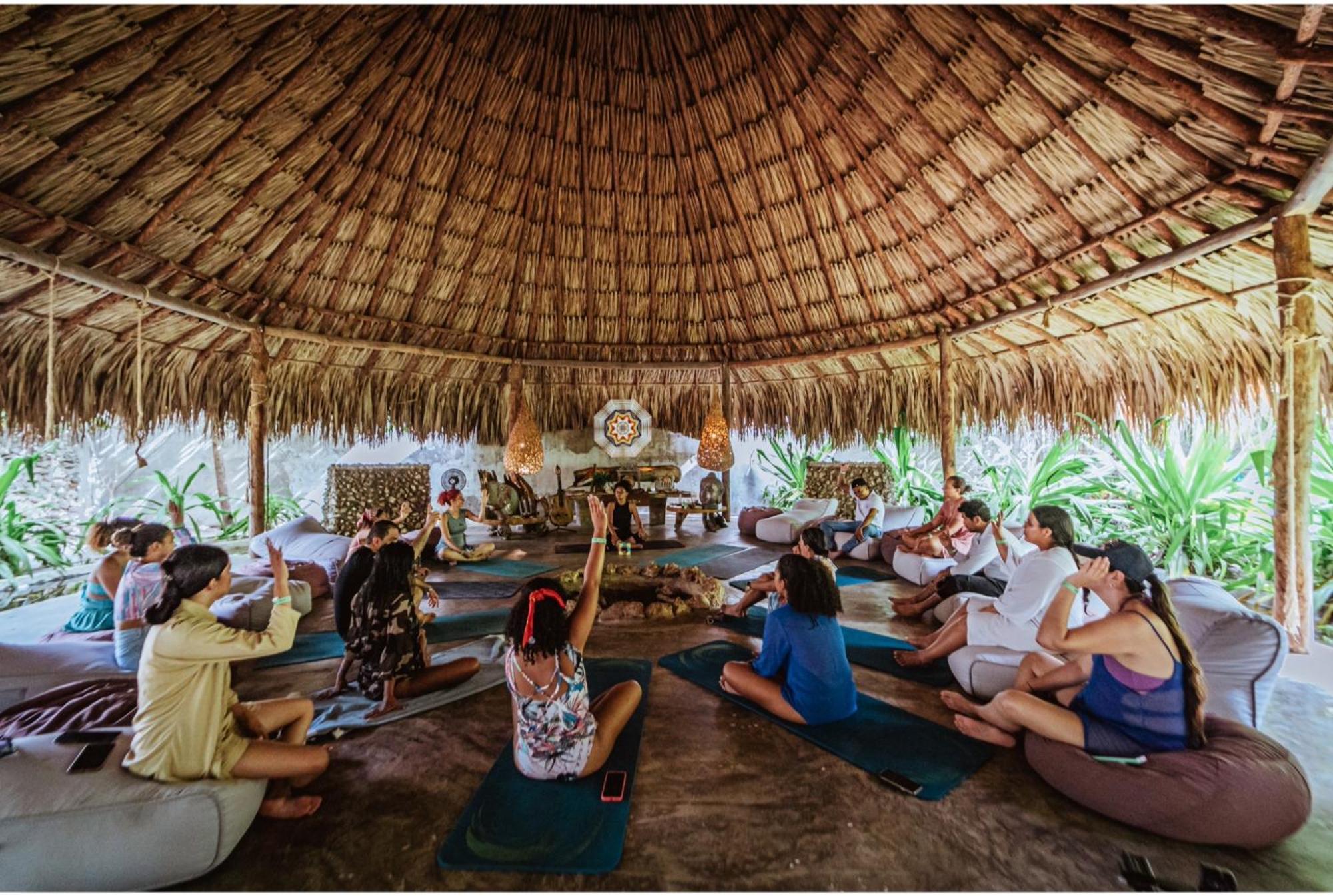 Namaste Beach Club & Hotel Playa de Punta Arena Esterno foto