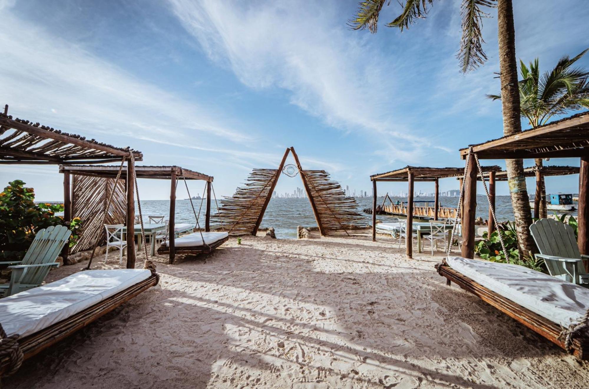 Namaste Beach Club & Hotel Playa de Punta Arena Esterno foto